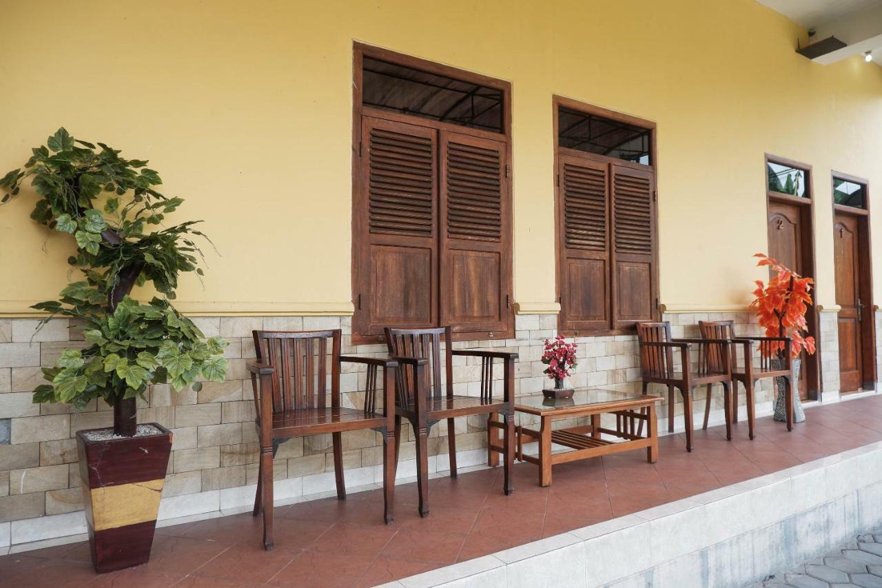 Oyo 405 Wisma Yosoputro Tanjungtirto Zewnętrze zdjęcie