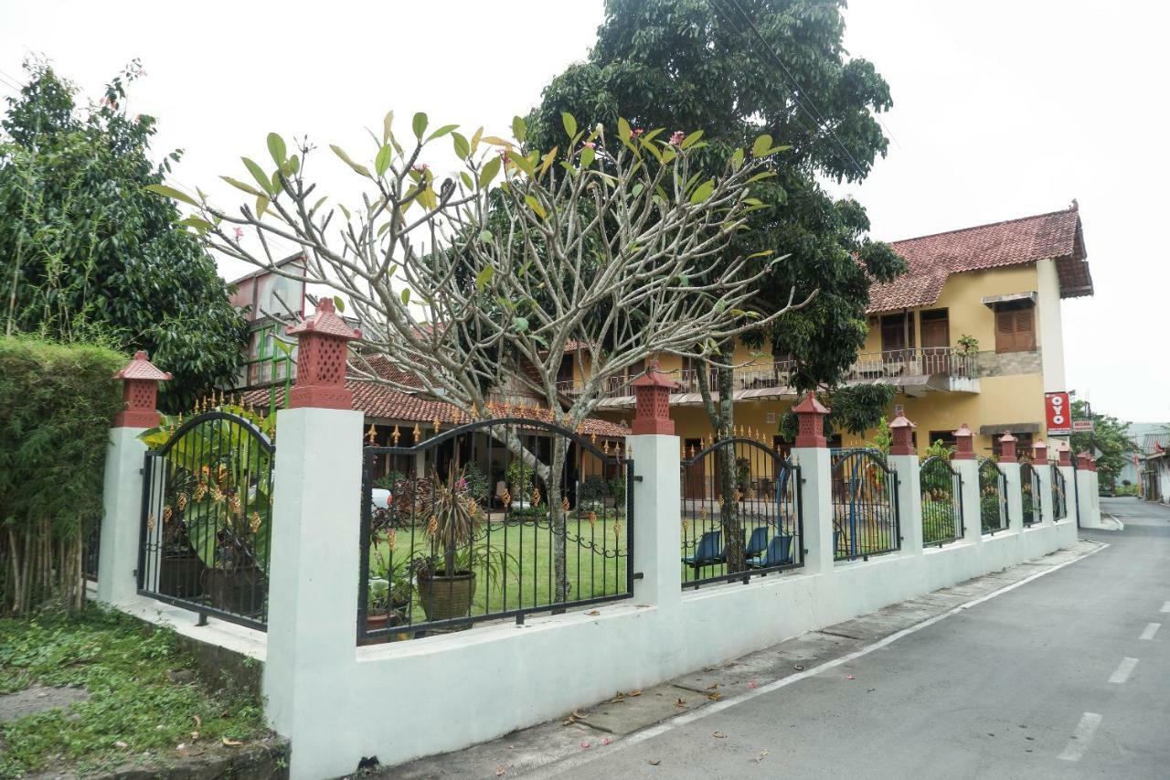 Oyo 405 Wisma Yosoputro Tanjungtirto Zewnętrze zdjęcie